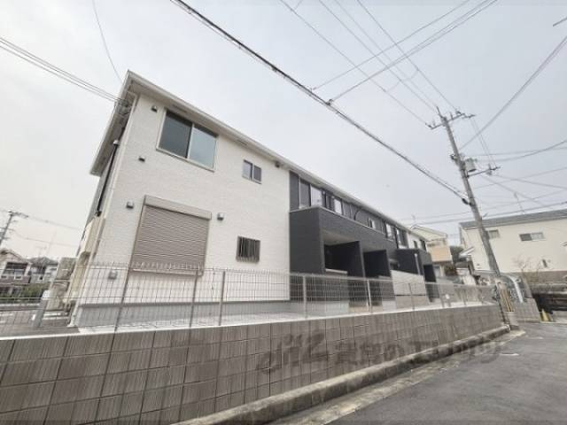 バックパレス香里外観写真1