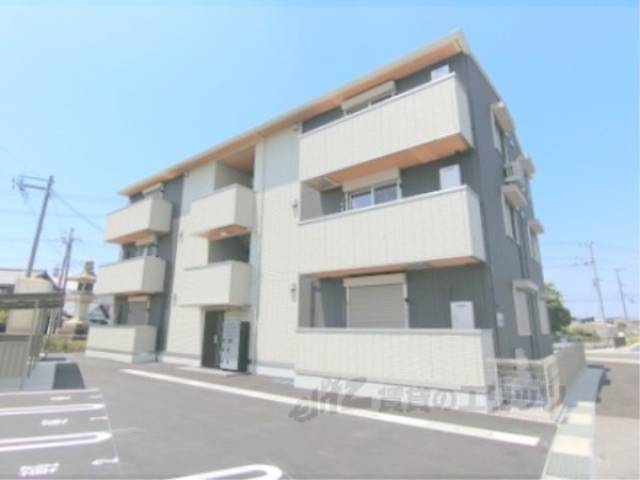 Ｄレジデンス東近江外観写真1