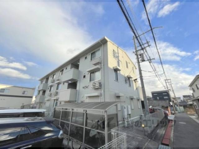 ヴァンフォレ外観写真1