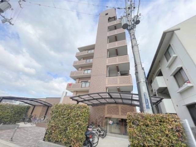 Ｇｒａｎｄ　Ｃｈａｒｉｏｔ外観写真2
