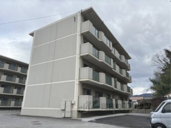 164443の外観写真