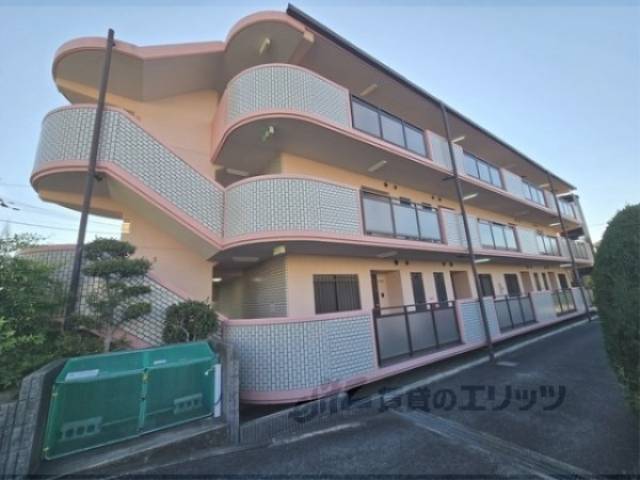 ヴィラージュ私市外観写真2