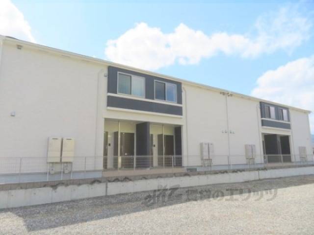 フォレストヴィラ３外観写真1