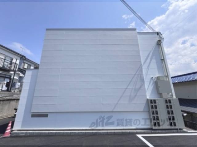 ラトゥール平津外観写真3