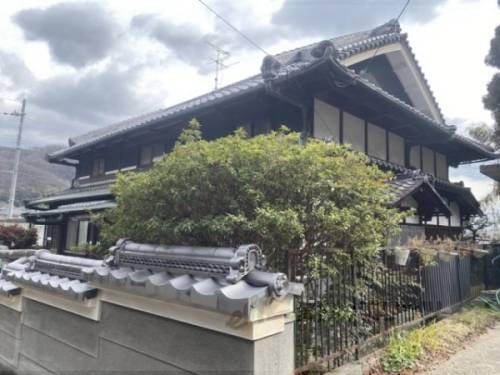 平群駅より徒歩8分 築50年11ヶ月 2階建の賃貸物件