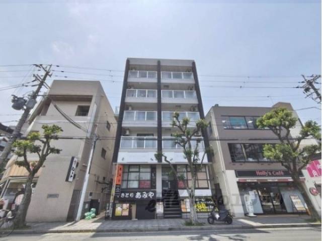 アドウニス外観写真1