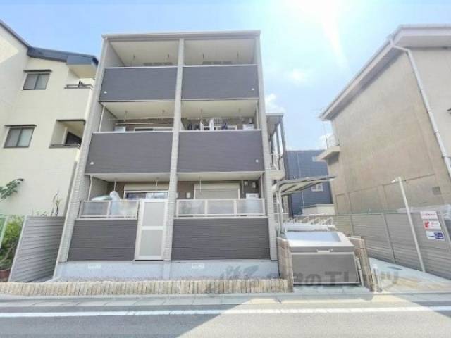 カーサ・オストロ外観写真2