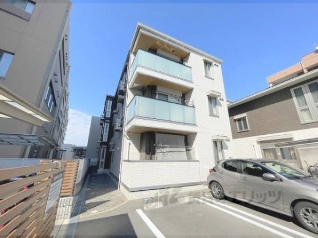 カーサ　ベルシー外観写真1