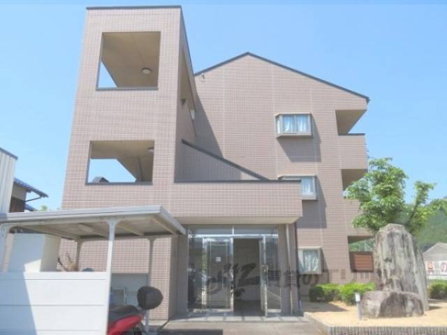 グランシャリオ氷上２番館外観写真1