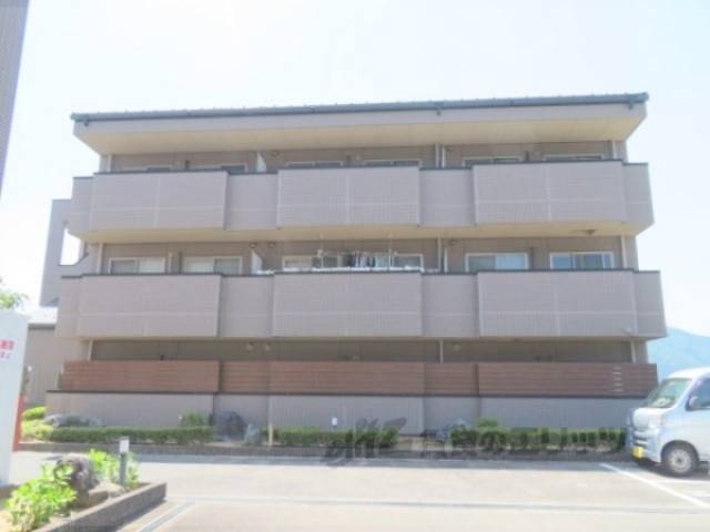 グランシャリオ氷上２番館外観写真3