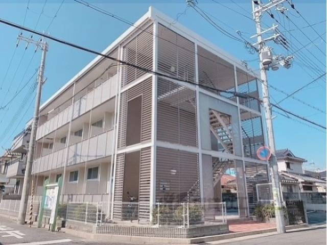 レオパレス高尾１外観写真1