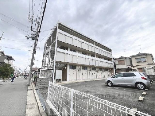 レオパレス高尾１外観写真3