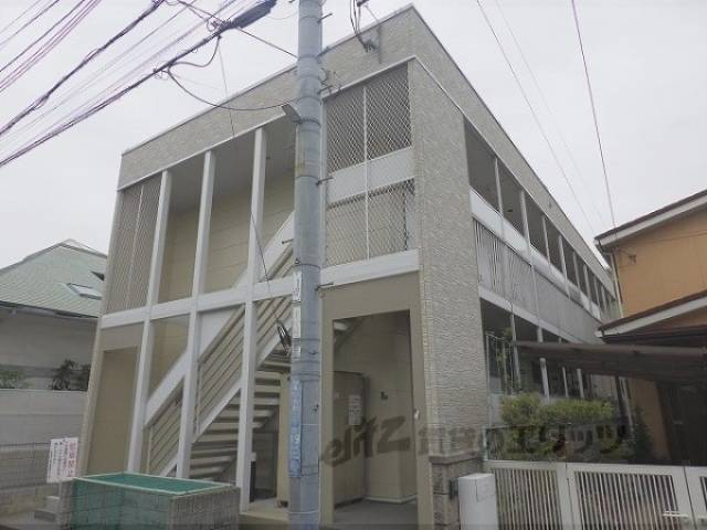 レオパレスMERCATO DEGLI APPARTA外観写真2