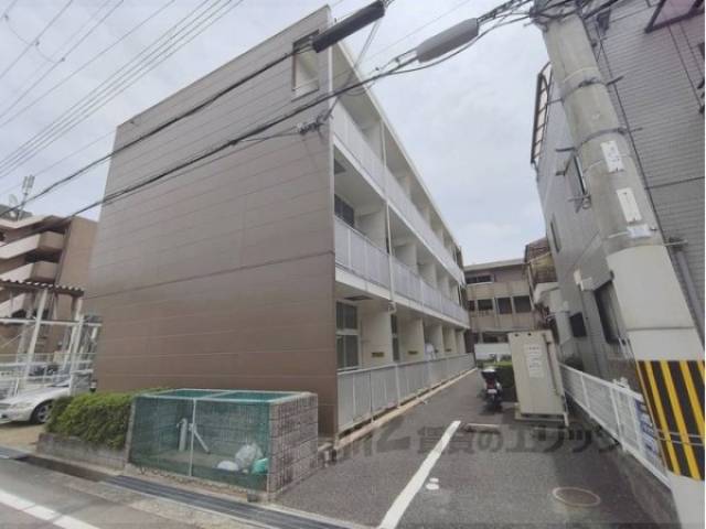 レオパレスSUCCESS外観写真3