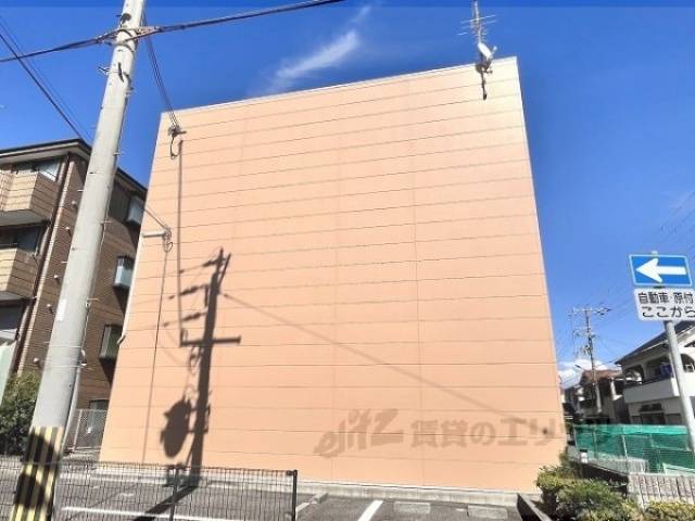 レオパレスYANA外観写真3