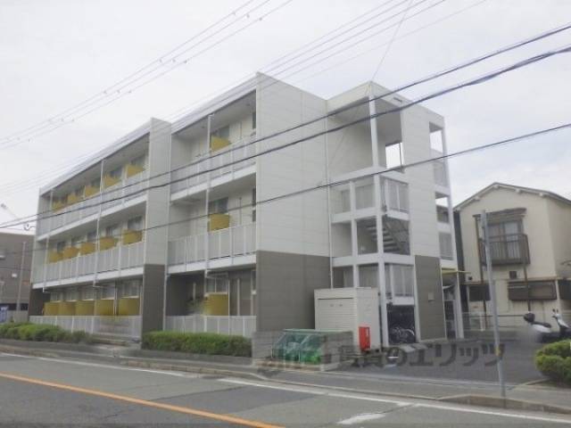 レオパレスＺｅｐｈｙｒ外観写真1