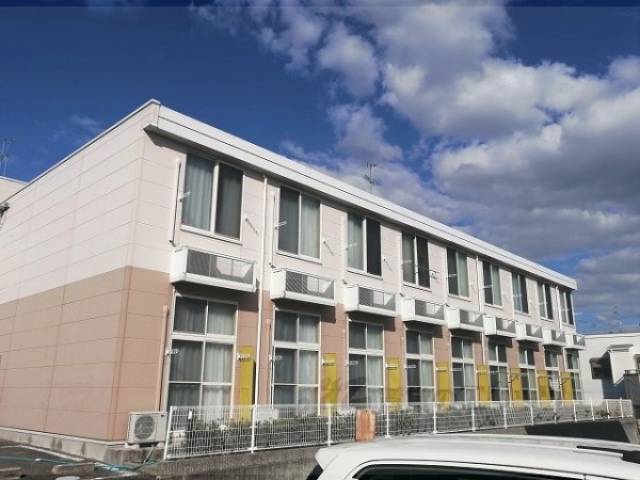 レオパレスパレス猪名寺２外観写真1