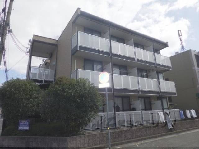 レオパレス塚口３番館外観写真2