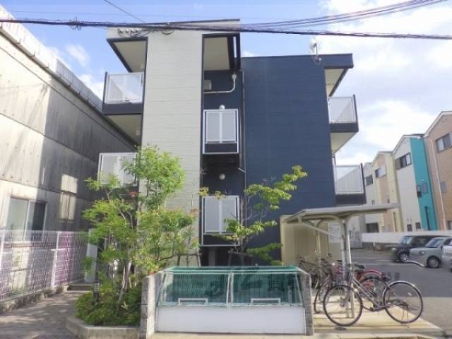 レオパレス曙外観写真2