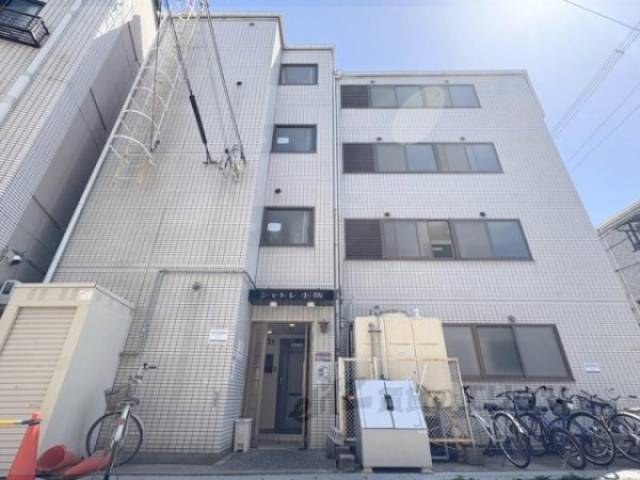 シャトレ小阪外観写真2