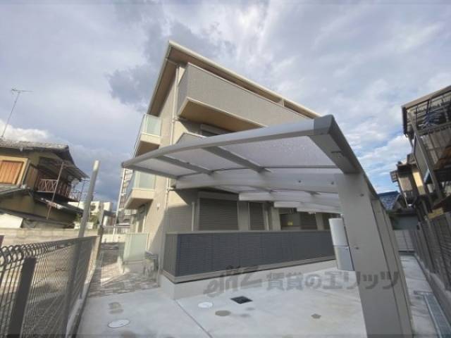 リベルテ四条梅津外観写真3