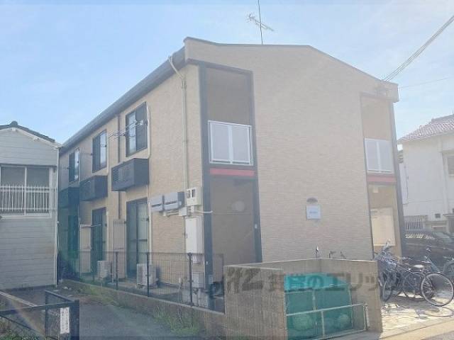 レオパレス杭瀬北新町１外観写真2