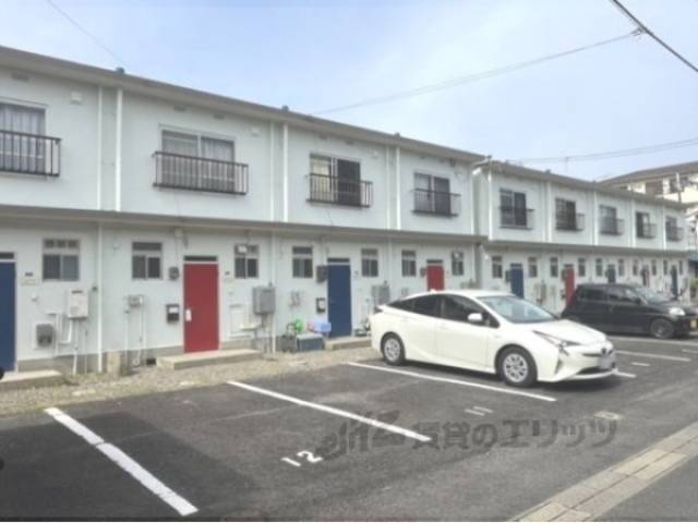 高岡アパート外観写真1