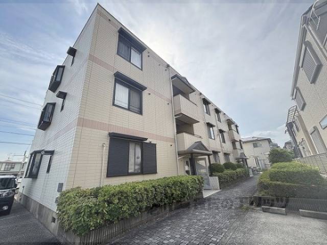 メゾン鈴原外観写真2