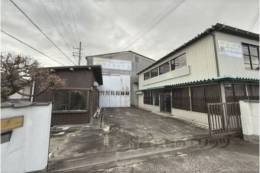 富堂町202番地1倉庫外観写真