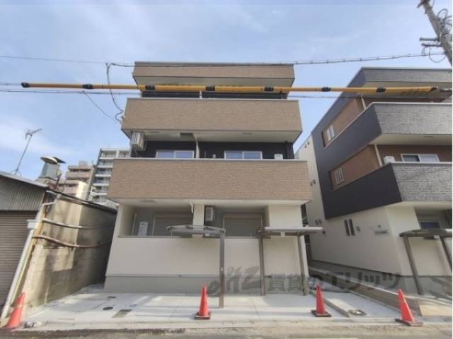 フジパレス小阪２番館外観写真1