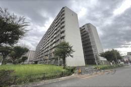 山科市営住宅1棟外観写真