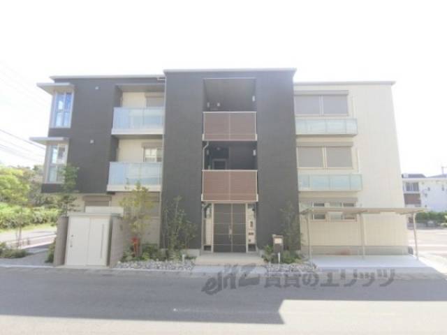 シャーメゾンリーベラ外観写真2