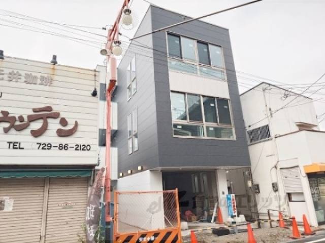 アベニュー瓢箪山外観写真1