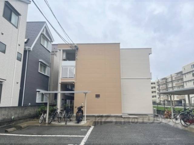 レオパレスアーデル１外観写真2