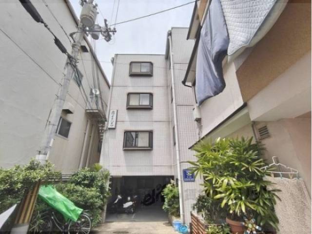 ホワイトハイツ外観写真1