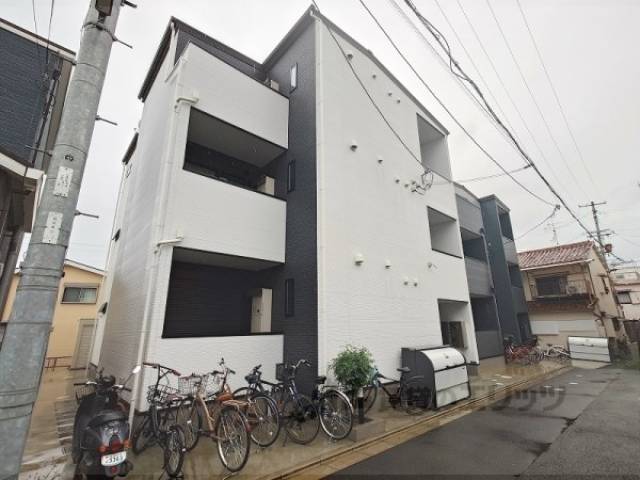 パロス瓢箪山ラドスール外観写真1
