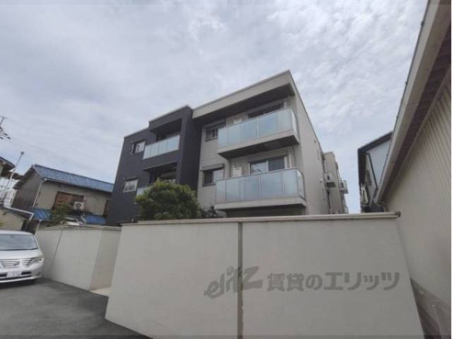 シャーメゾン新上小阪外観写真3
