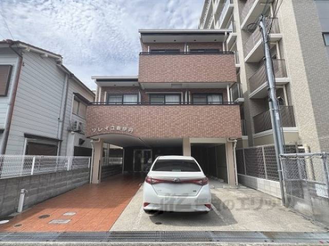 ソレイユ新伊丹外観写真1