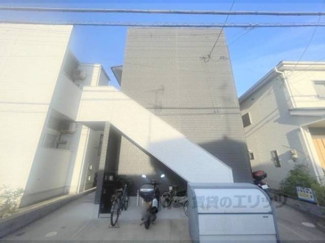 Ｌａｚｗａｒｄ　ＨｉｇａｓｈｉＯｓａｋａ外観写真2