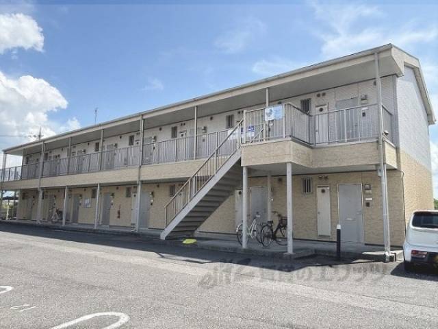 レイーナ外観写真1