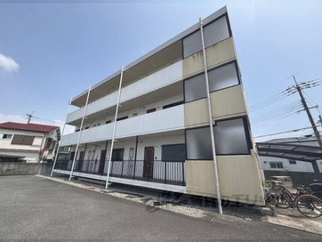 ホワイトハイツ外観写真2