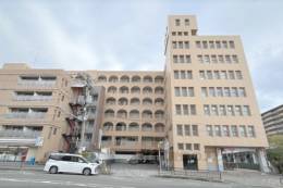 朱雀ハイツ外観写真