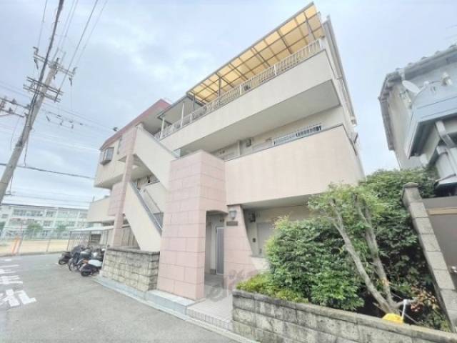 サイレンスハイム外観写真1