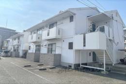 ホワイトヴィラ弐番館外観写真