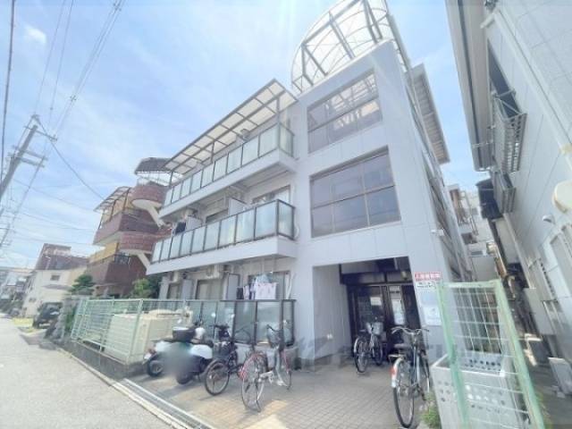 フューチャー21外観写真1