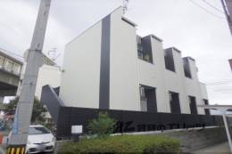 ｍａｃａｒｏｎ　ｍｏｕ　瓦宮外観写真