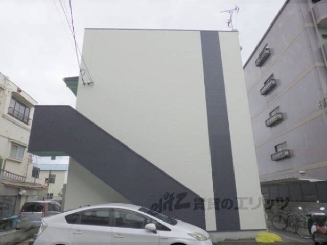 ｍａｃａｒｏｎ　ｍｏｕ　瓦宮外観写真3