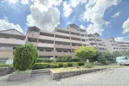 ローレルスクエア登美ヶ丘第１期１０番外観写真