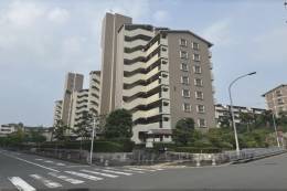 醍醐中市営住宅1棟外観写真