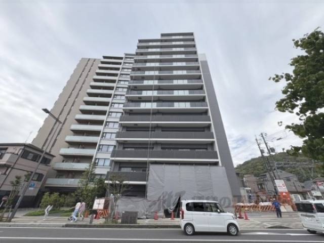 プレサンス大津京町ベルリーヴァ外観写真1
